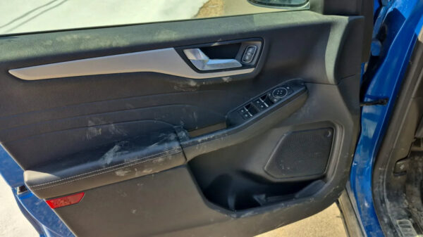 Used Ford Escape – Wholesale Export from Canada | Global World Trading - Image 13