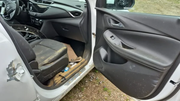 Buick AWD 2023 – Wholesale Used SUV Export to Europe & South Africa - Image 9