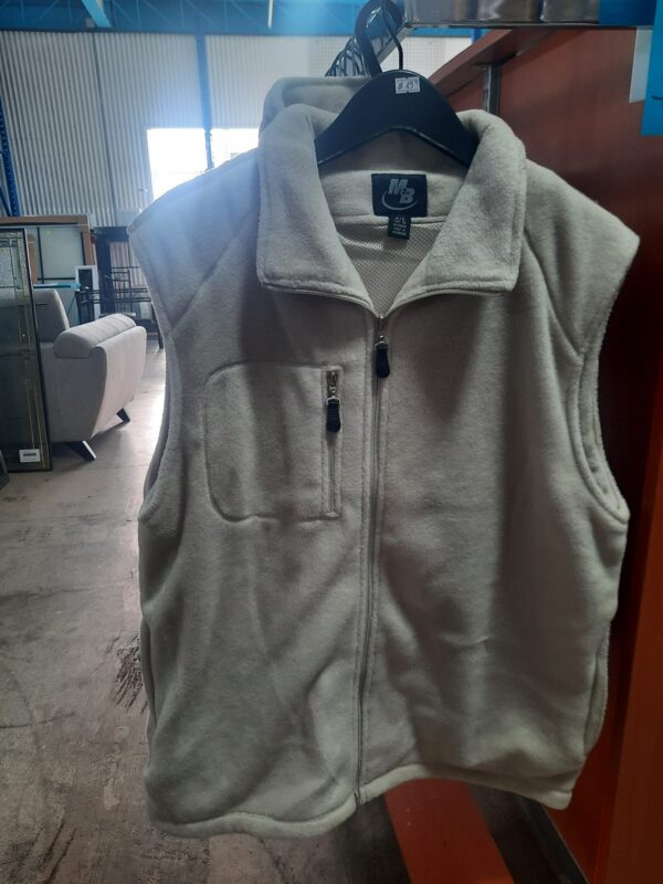 Wholesale Winter Clothing Stock – Sold by the Kilo | Second-Hand & Thrift - Image 42